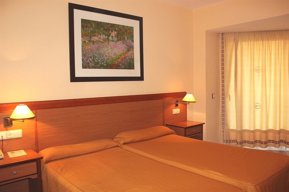 Aluasoul Costa Malaga - Adults Recommended Hotell Torremolinos Rom bilde